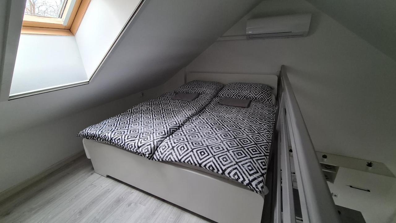 Gyulai-Fuerdo-Apartman Ii. Eksteriør bilde